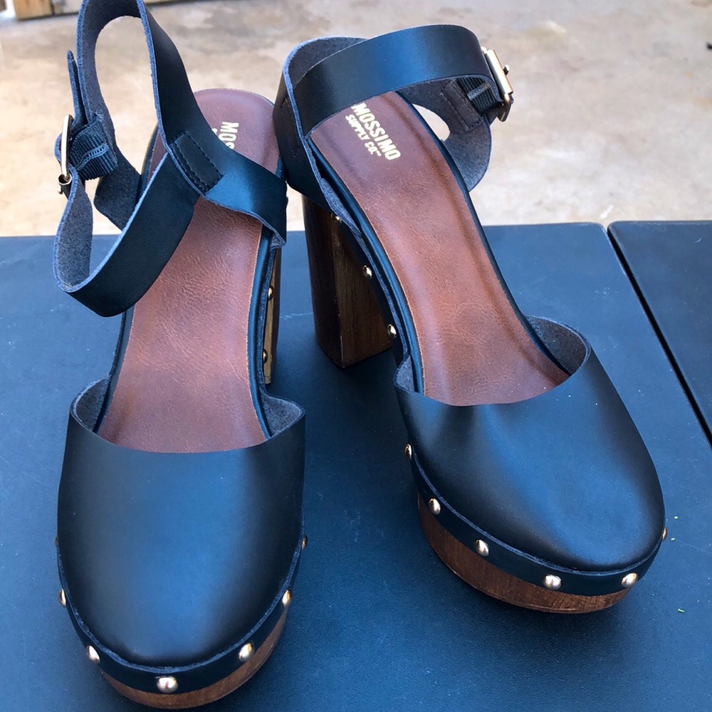 Mossimo Supply co Black heels